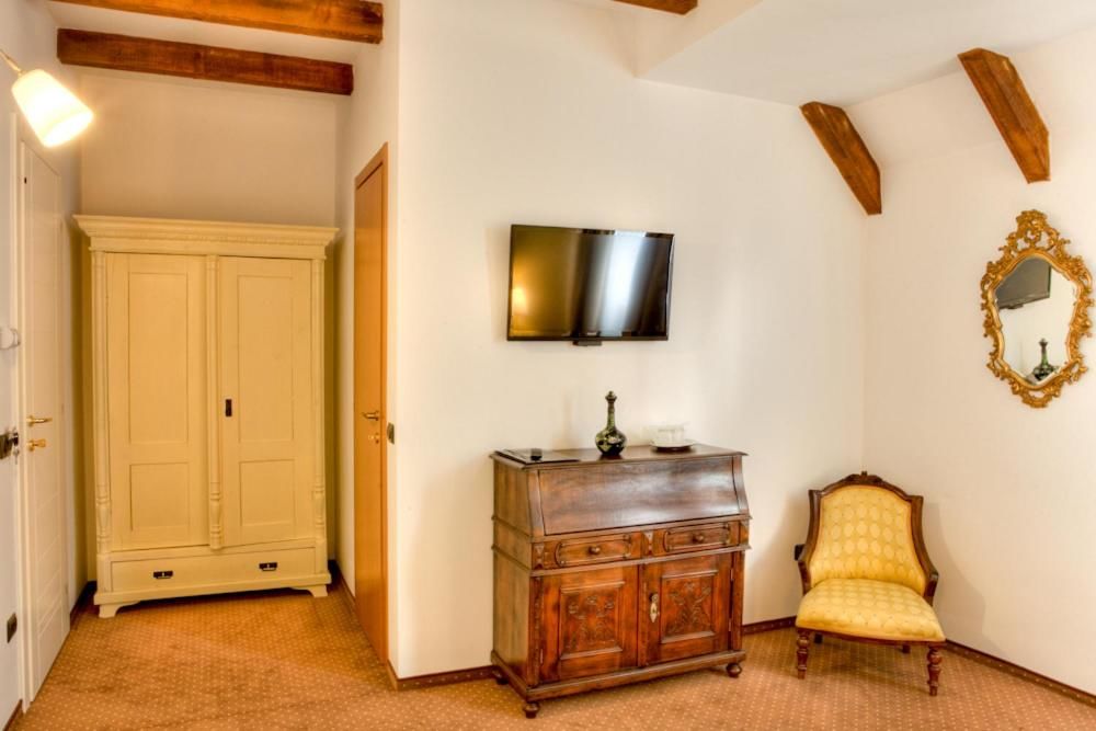 Гостевой дом Trattoria Al Gallo Бран-82